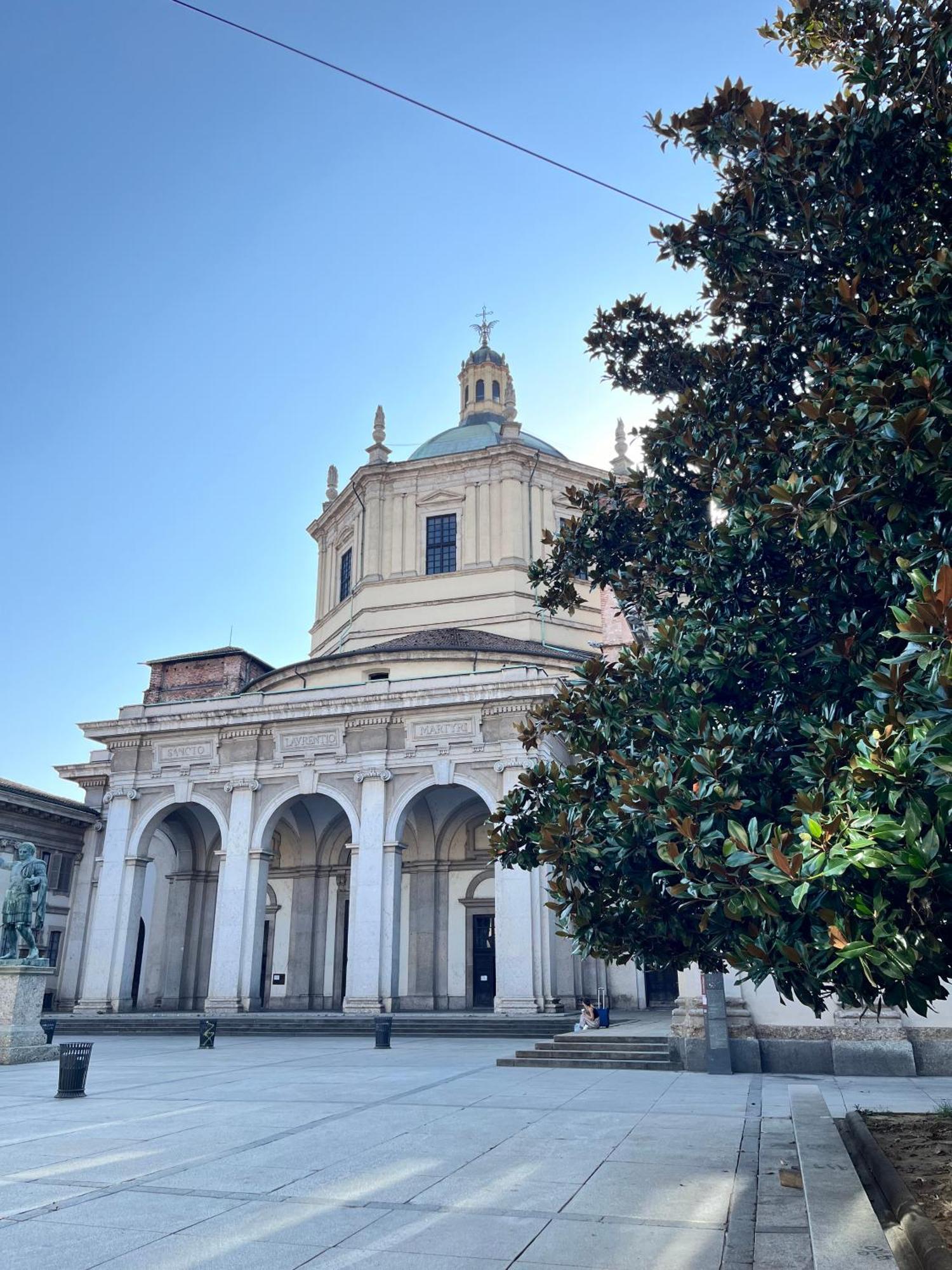 Colonne77 - Design Appartement Milan