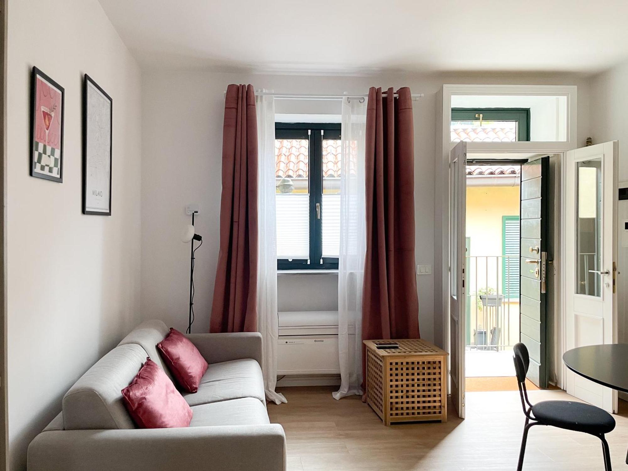 Colonne77 - Design Appartement Milan
